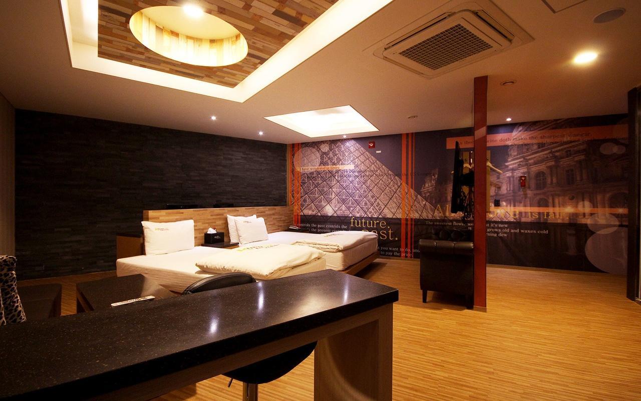 Khan Motel Daegu Exteriör bild